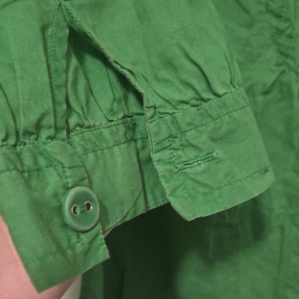 GAP Bright Green Button-Front Top - Picture 4 of 7